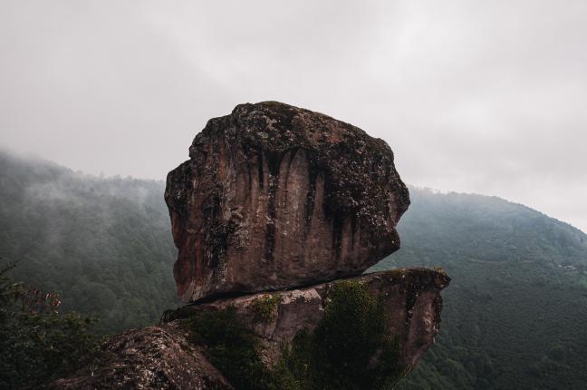 Rock picture, stable, resilience