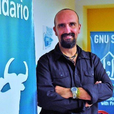 Luis Falcon photo